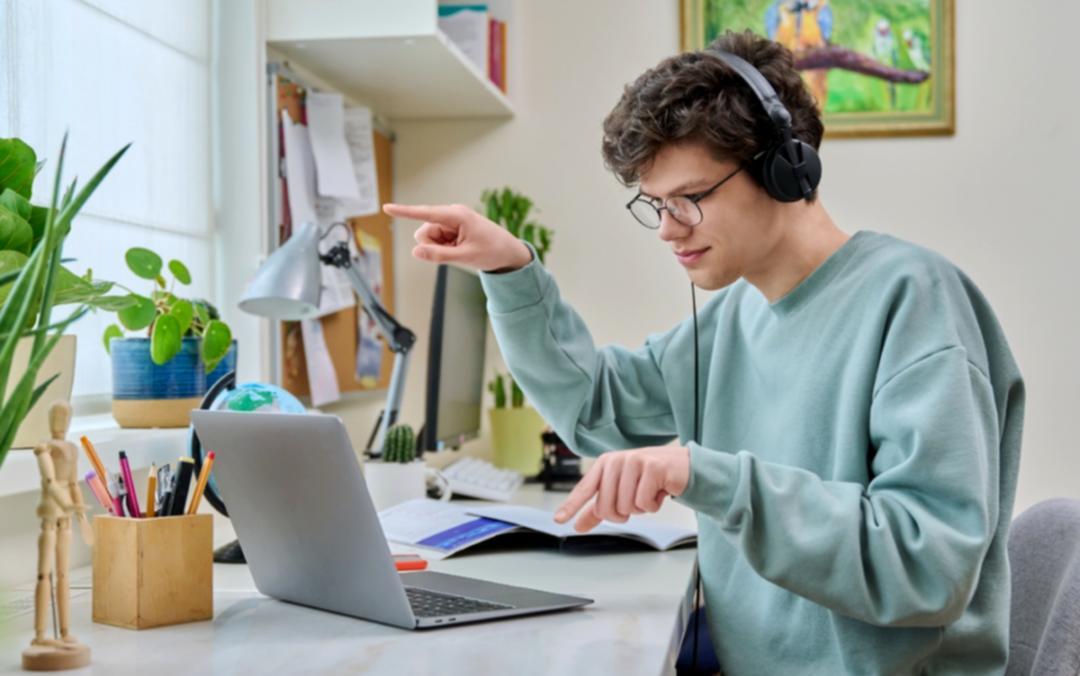 Financial planning workspace